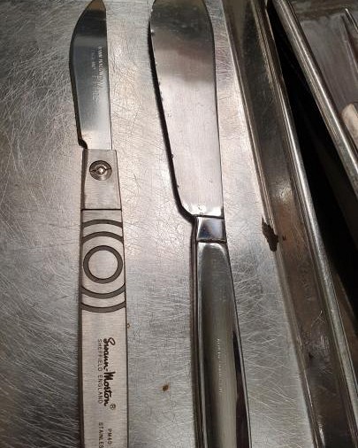 amputation knives
