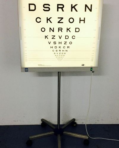 Eye chart light box on stand screen measurements