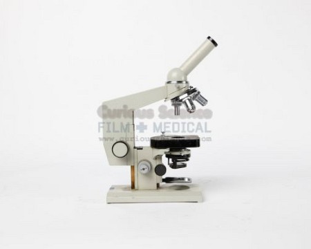 Microscope