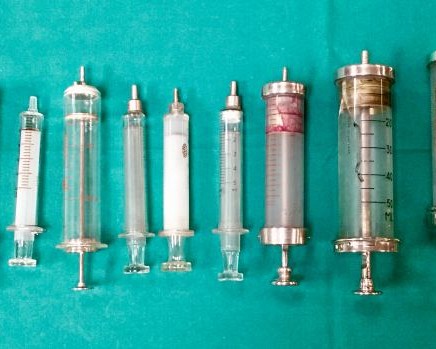 Period glass syringes