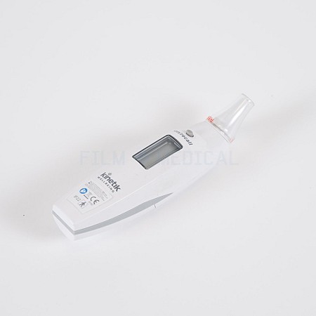 Ear thermometer 