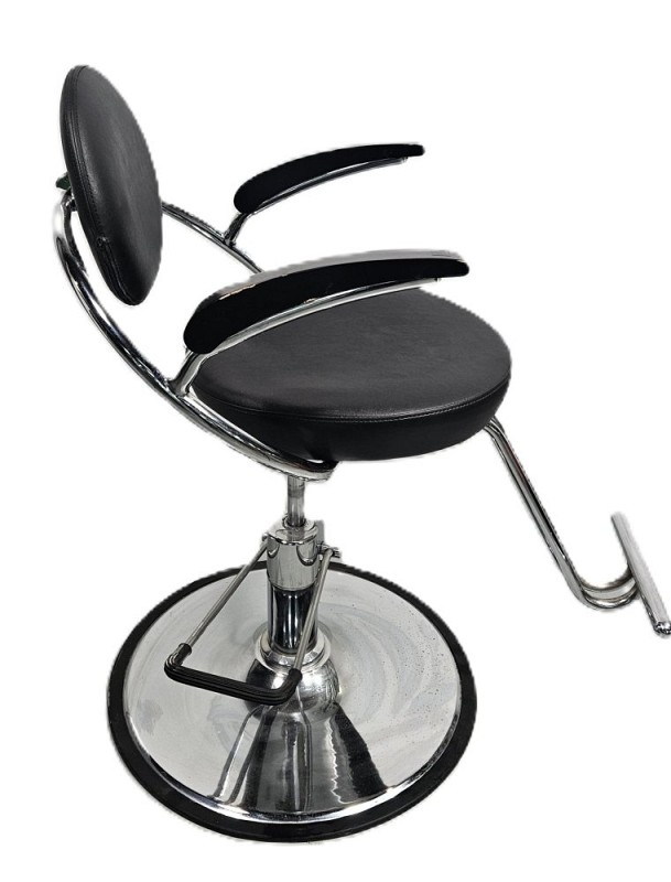 Black Hydraulic Chair 